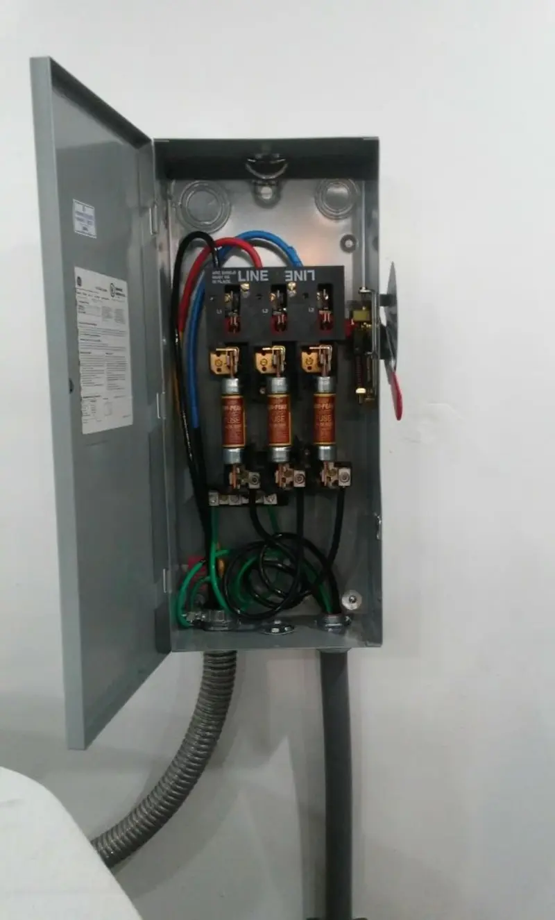 Three-phase disconnect switch installed for Electrical Wiring & Rewiring in Silver Creek